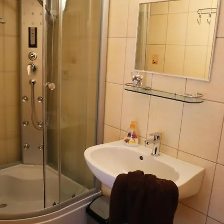 Kugi Apartman Apartament