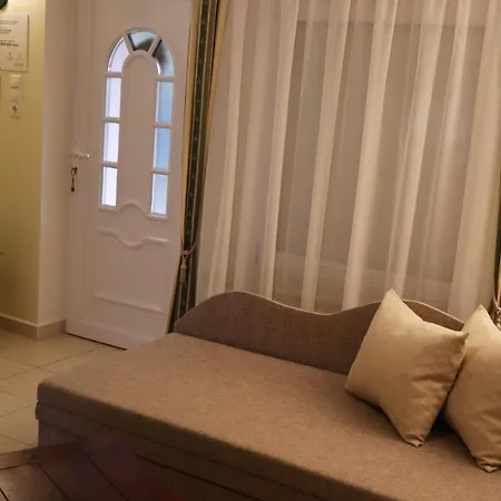 Kugi Apartman Balatonalmádi